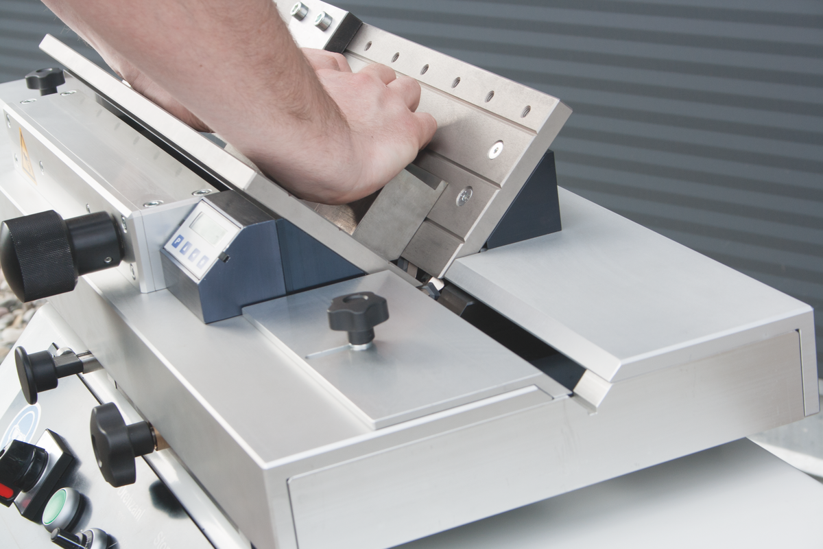 Esmatec fraiseuse de chants KFS-1000 DS