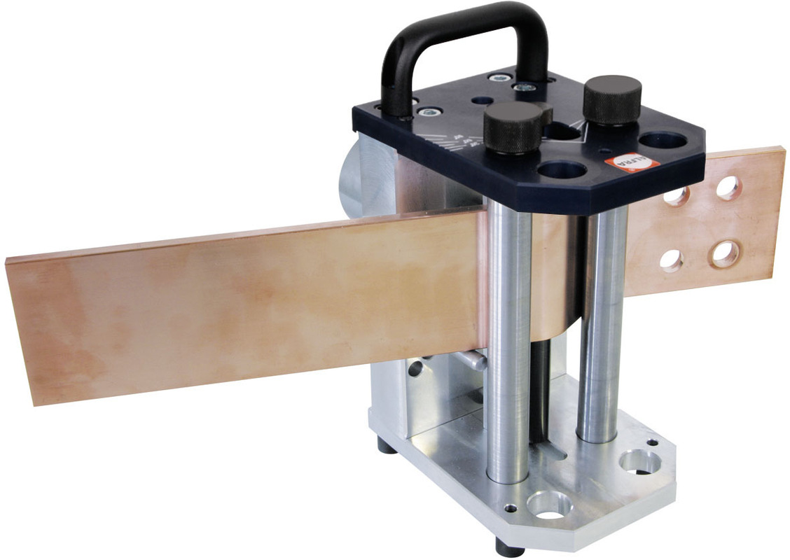 ALFRA Appareil de pliage et de perçage de barres conductrices BS160